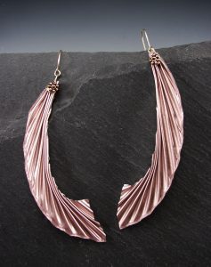 Metallic pink wings earrings